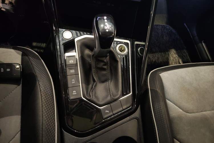 Used Volkswagen Tayron X 2020 330TSI Two-Wheel Drive Luxury Smart Connectivity Version
