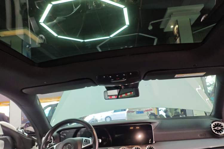 Used Mercedes-Benz E-Class 2017 E 200 4MATIC Coupe