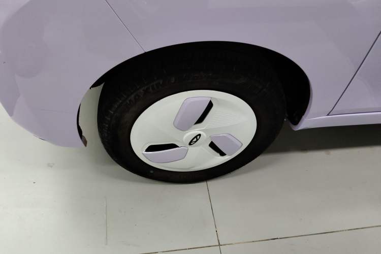 Used Chery QQ Ice Cream 2022 120km Conical Shape Lithium Iron Phosphate