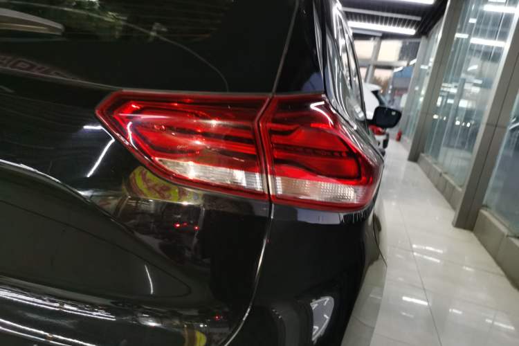 Used Chevrolet Trax 2019 325T Automatic Sport Edition China VI Standard
