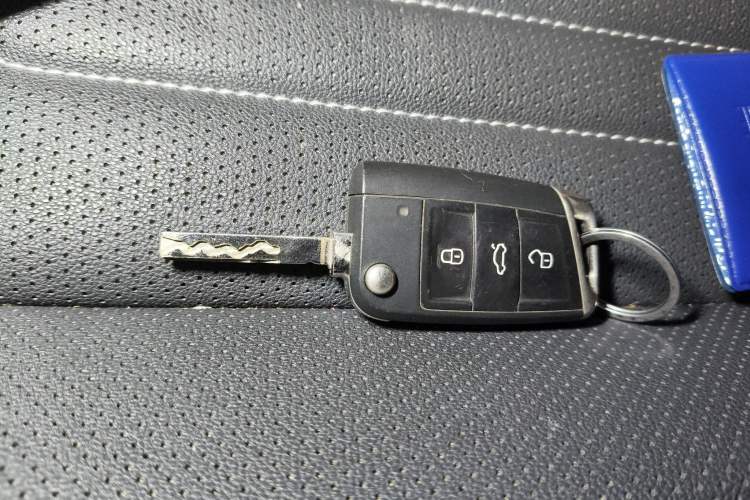 Used Volkswagen Tiguan L 2022 330TSI Automatic Two-Wheel Drive Smart Edition
