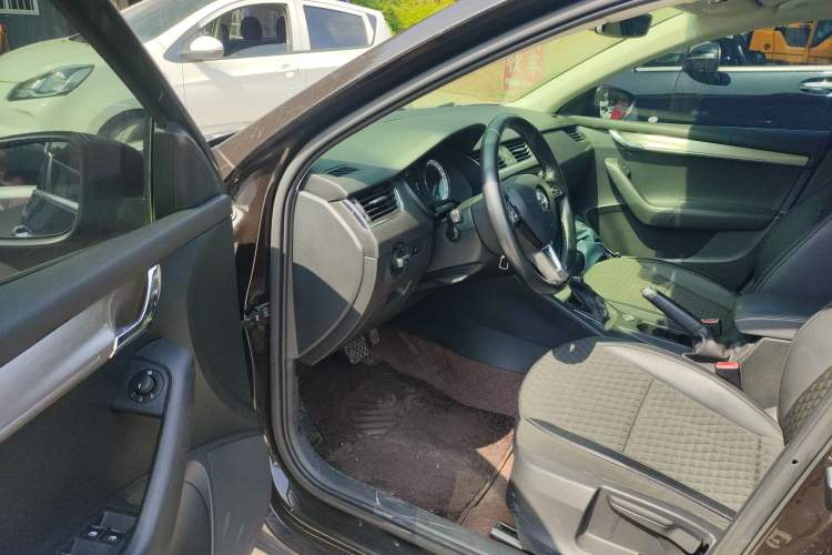 Used Skoda Octavia 2018 TSI230 DSG Luxury Edition