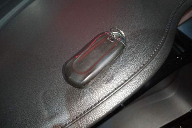 Used Buick GL8 2021 Land Cruiser Executive Class 652T Comfort Model
