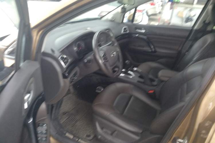 Used GAC Trumpchi GS4 2016 235T Manual Luxury Edition
