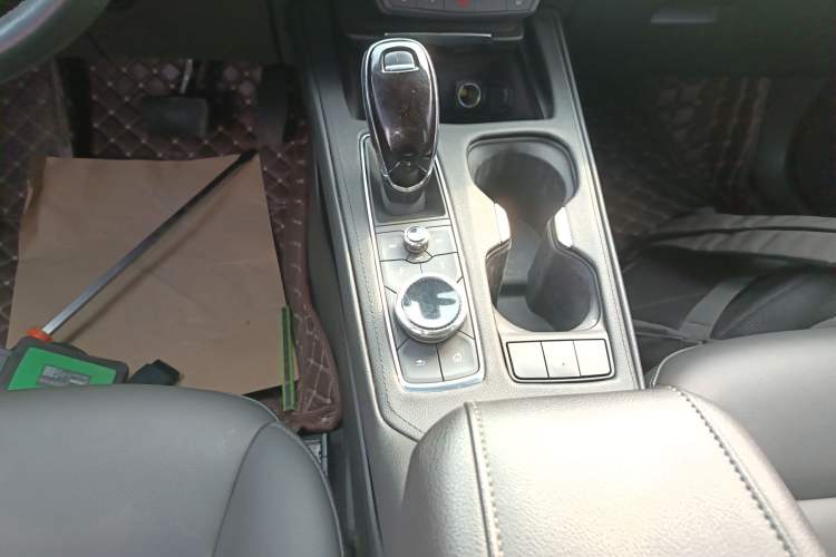 Used Cadillac XT4 2021 28T Two-Wheel Drive Leading Version