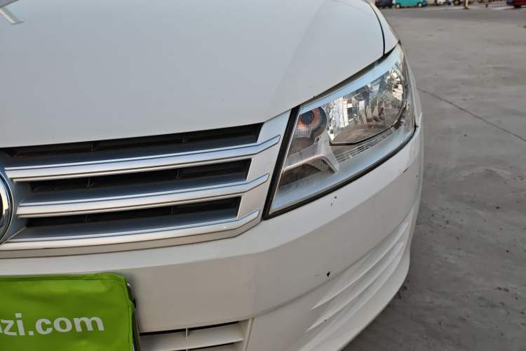 Used Volkswagen Santana 2015 1.6L Manual Fashion Edition
