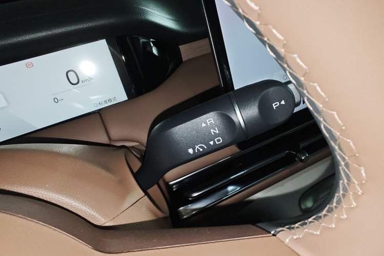 Used Wuling Bingo S 2025 Model 325km Deluxe Edition