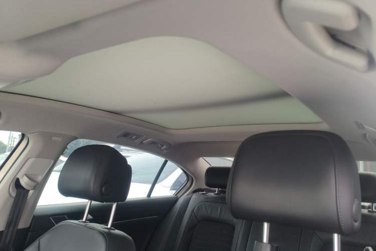 Used Volkswagen Magotan 2017 330TSI DSG Luxury Model
