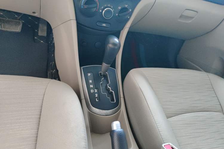 Used Hyundai Verna 2014 1.4L Automatic Smart GLS
