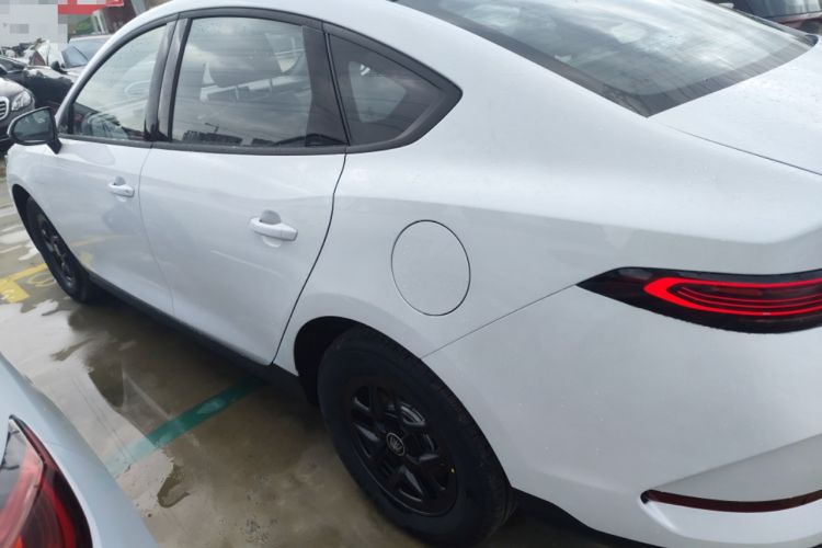 Used BYD Qin PLUS 2025 DM-i Smart Drive 55KM Leading Model
