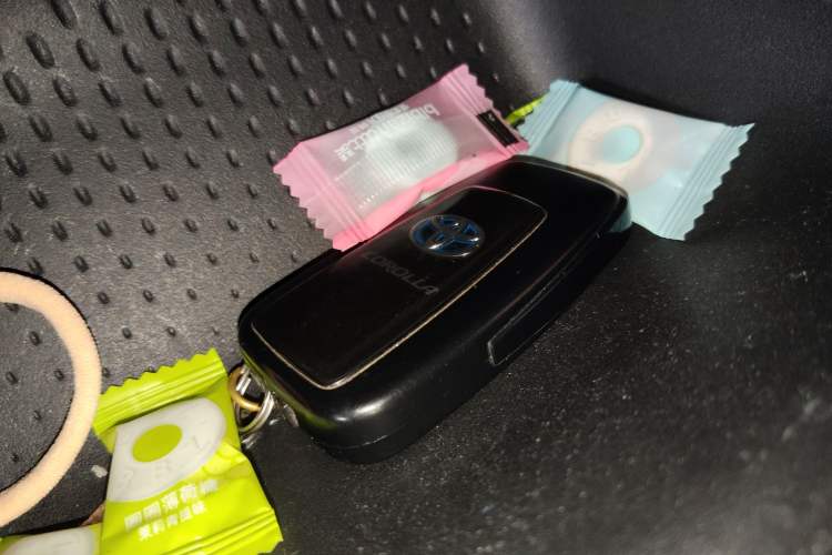 Used Toyota Corolla 2022 Dual-Motor 1.8L E-CVT Pioneer Edition
