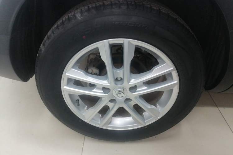 Used Baojun 560 2016 1.8L Manual Comfort Model