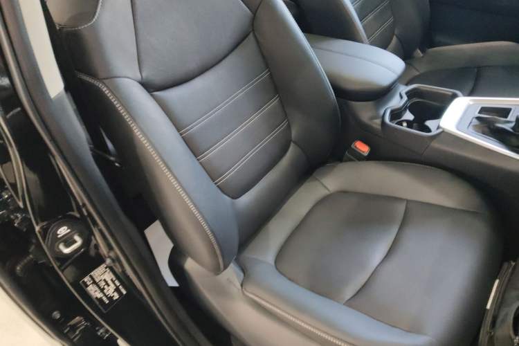 Used Toyota RAV4 2023 2.0L CVT Two-Wheel Drive Fashion Plus Edition