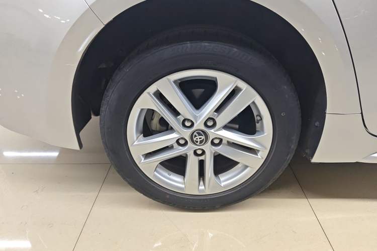 Used Toyota Levin 2019 185T CVT Luxury Edition China VI Standard
