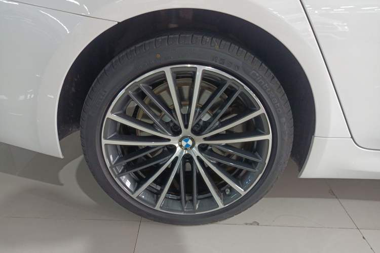 Used BMW 5 Series 2023 Restyled 530Li Leading Edition M Sport Package