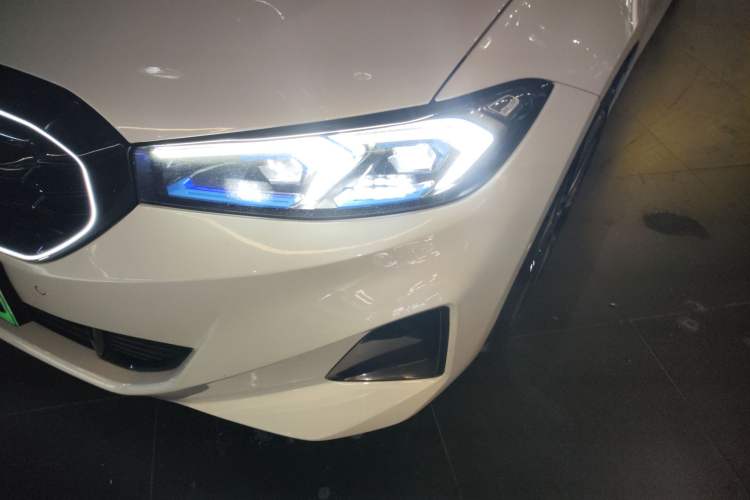Used BMW i3 2025 eDrive 40 L Midnight Sports Package
