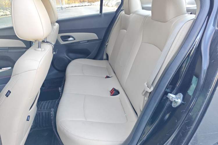 Used Chevrolet Cruze 2015 1.5L Classic SL MT
