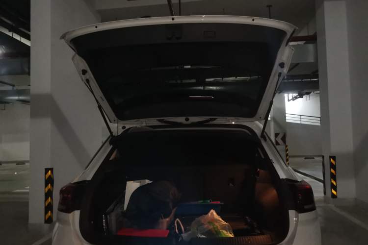 Used Volkswagen T-ROC 2021 280TSI DSG Two-Wheel Drive Comfort Connect Edition