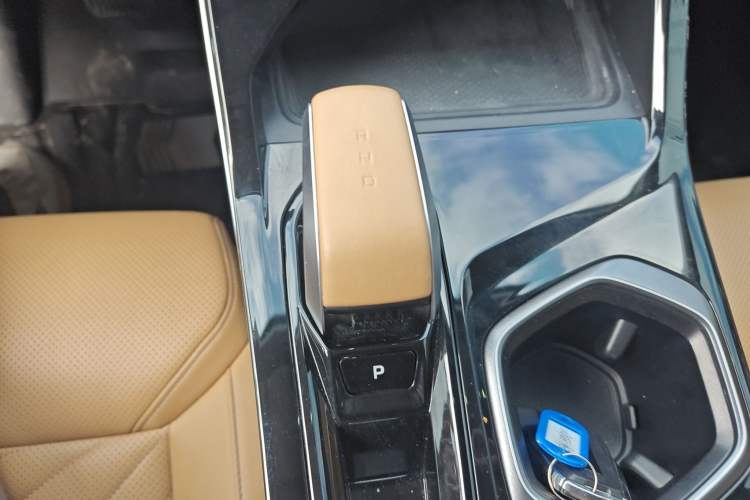 Used Geely Auto FX11 2023 2.0TD DCT Prestige Edition
