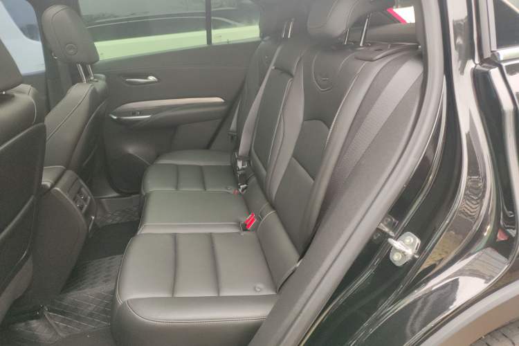 Used Cadillac XT4 2024 28T Two-Wheel-Drive Luxury Version