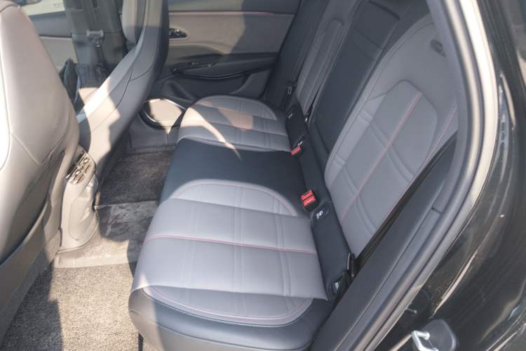 Used Hongqi EH7 2024 600 Pro
