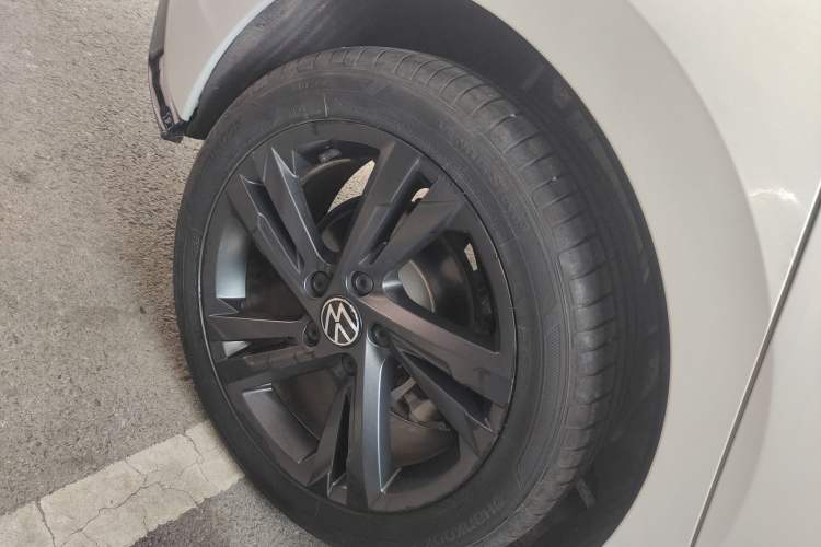 Used Volkswagen Golf 2023 Facelift 280TSI DSG R-Line Lite
