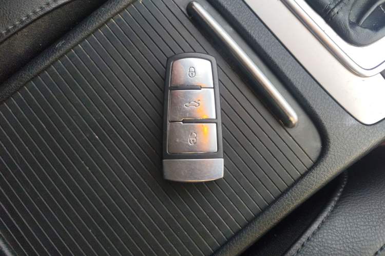 Used Volkswagen Magotan 2015 Facelift 1.8TSI Luxury Model
