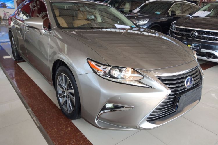 Used Lexus ES 2015 300h Comfort Edition