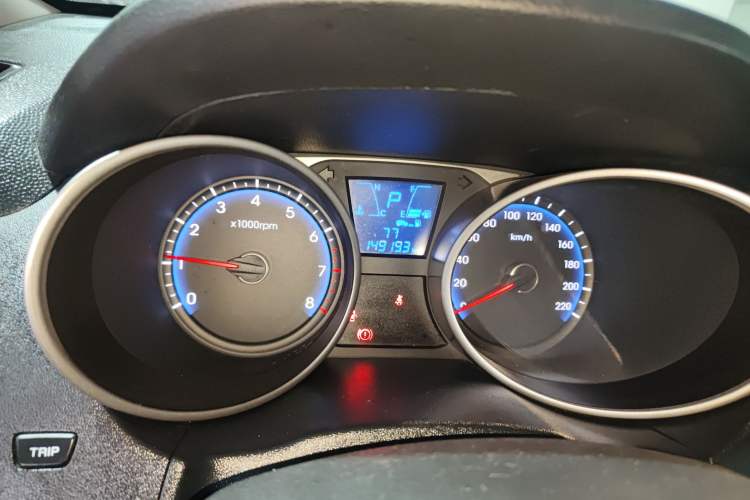 Used Hyundai ix35 2015 2.0L Automatic 2WD Smart Type China IV