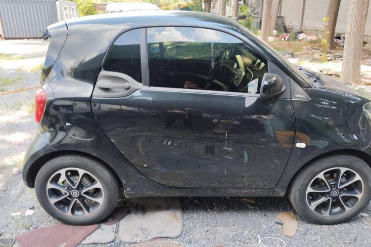 Used  fortwo 2015 1.0L 52 kW Hardtop Passion Edition
