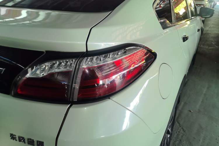 Used Venucia T90 2017 2.0L CVT Smart Edition
