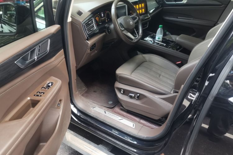 Used Volkswagen Viloran 2022 330TSI Luxury Edition
