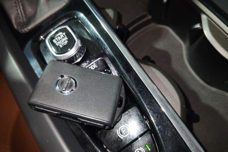 Used Volvo XC60 2019 T5 4x4 Zhiyuan Edition China VI Standard