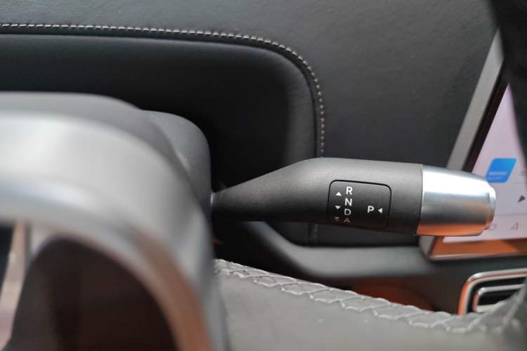 Used Li Auto L8 2023 Pro Model
