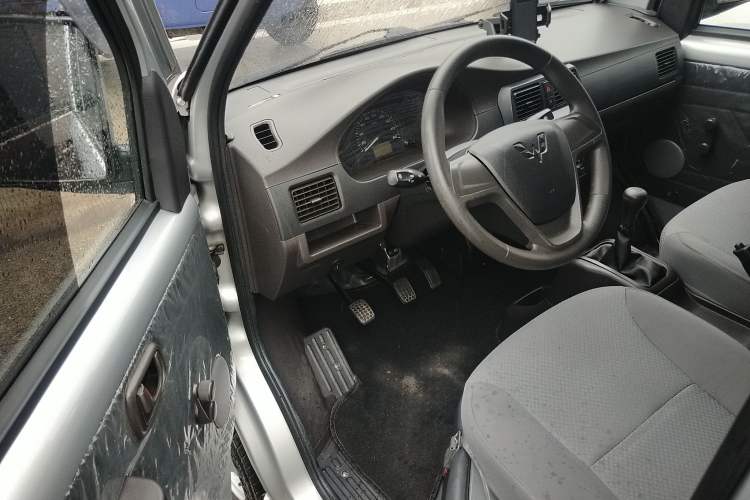 Used Wuling Rongguang Small Truck 2021 1.5L Base Version Double-Cab L3C
