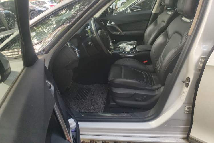 Used  5 2013 1.6T Elegant Edition THP200