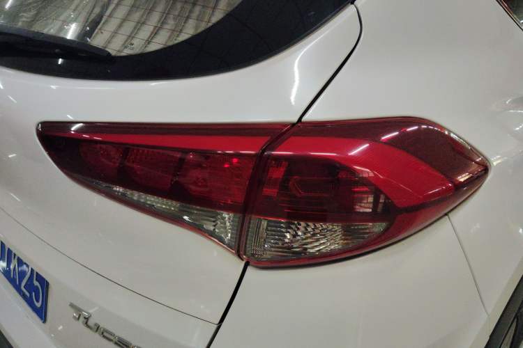 Used Hyundai Tucson 2015 1.6T Dual-Clutch Two-Wheel-Drive Smart Model
