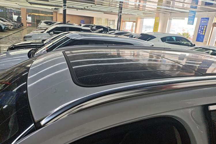 Used BYD Tang 2018 2.0T Automatic SmartConnect Prestige 7-Seater China V Standard
