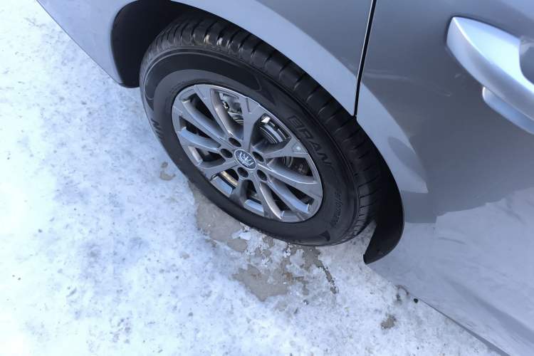 Used BYD Qin L 2025 DM-i Smart Drive 80KM Leading Model
