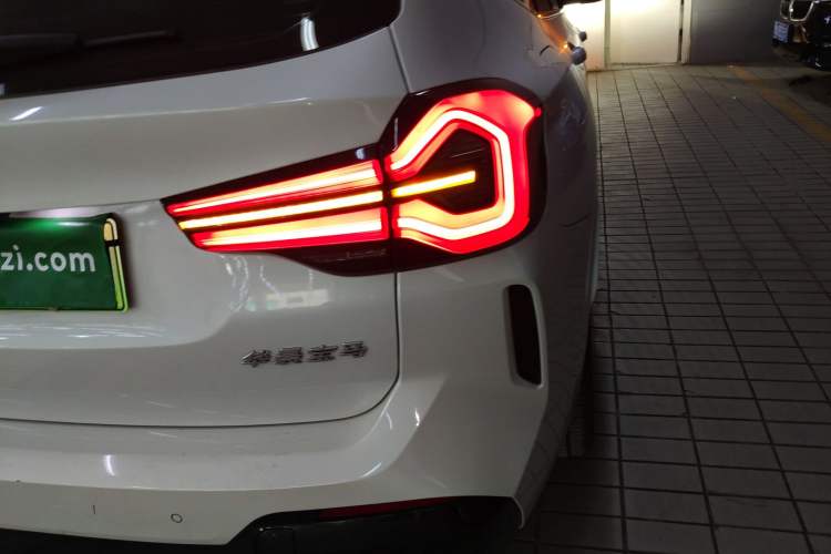 Used BMW iX3 2022 Leading Type
