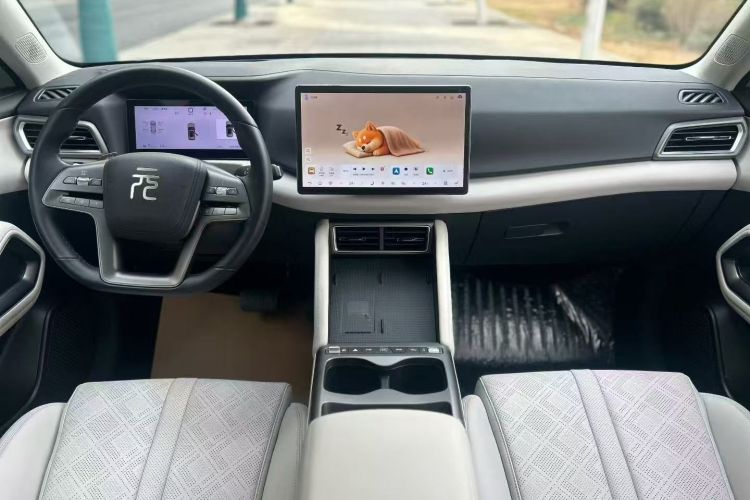 Used BYD Yuan UP 2025 Intelligent Driving Version 401 km Beyond-Range Edition