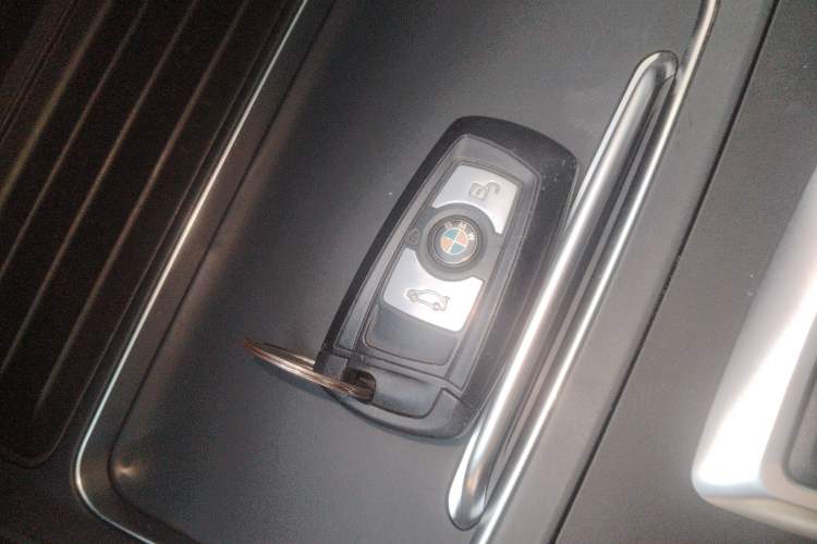 Used BMW 3 Series 2017 320Li Fashion Model
