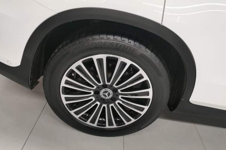 Used Mercedes-Benz GLC 2019 GLC 260 L 4MATIC Dynamic Model
