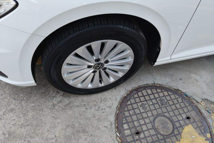 Used Volkswagen Lavida 2021 1.5L Automatic Comfort Edition
