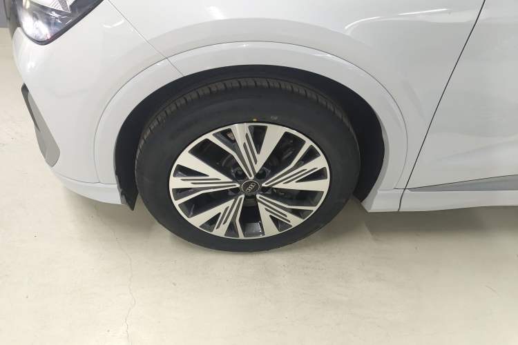 Used Audi Q4 e-tron 2023 40 e-tron Adventure Edition