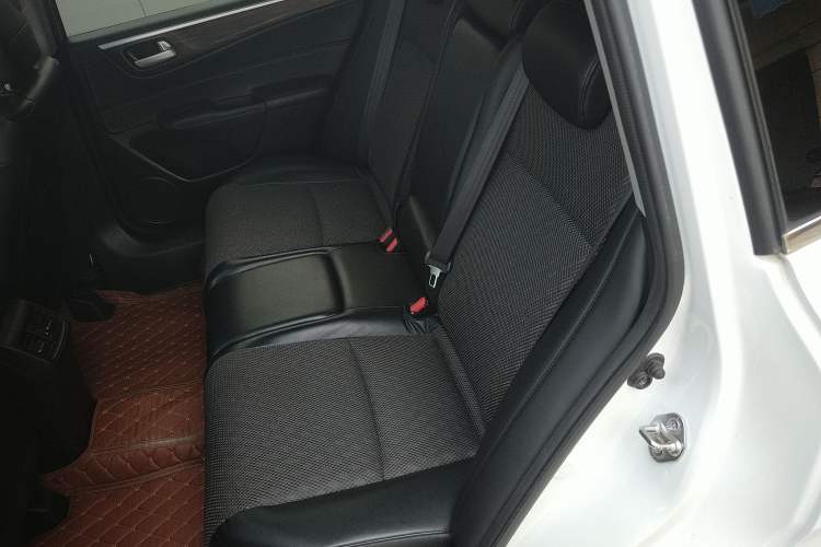 Used Honda Jade 2017 1.8L automatic Comfort version 5 seats