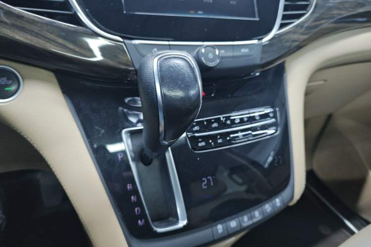 Used Buick GL8 2018 ES 28T Luxury Model China VI Standard
