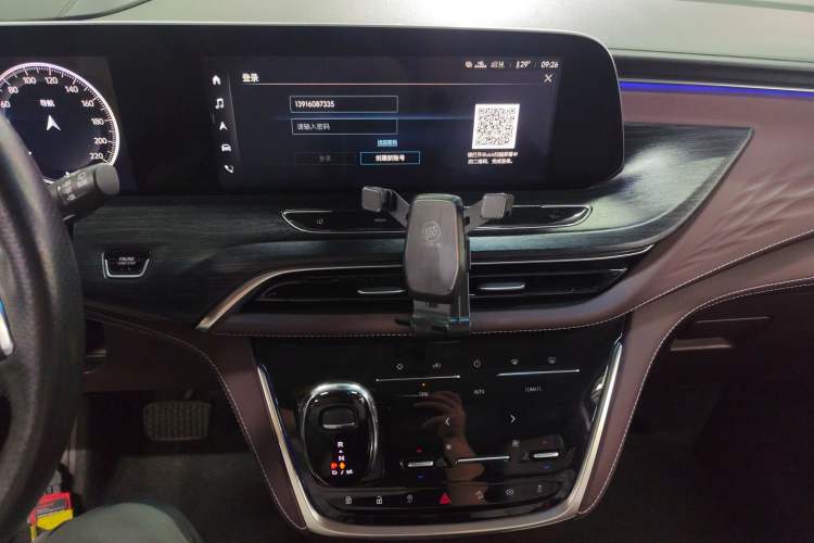 Used Buick GL8 2022 Avenir Aivia 7-Seater Deluxe Edition
