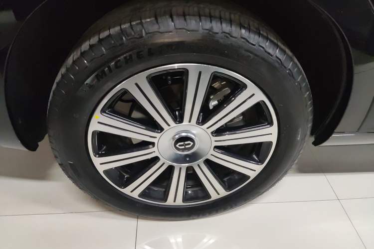 Used Hima AITO M7 2024 1.5T Intelligent Driving Rear-Drive Pro Version 5 Seats
