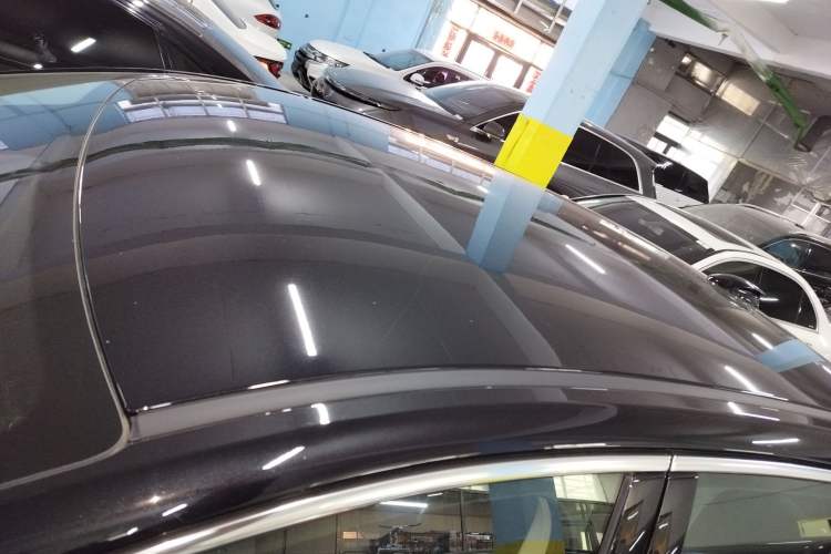 Used Hongqi E-QM5 2023 Base Travel Edition
